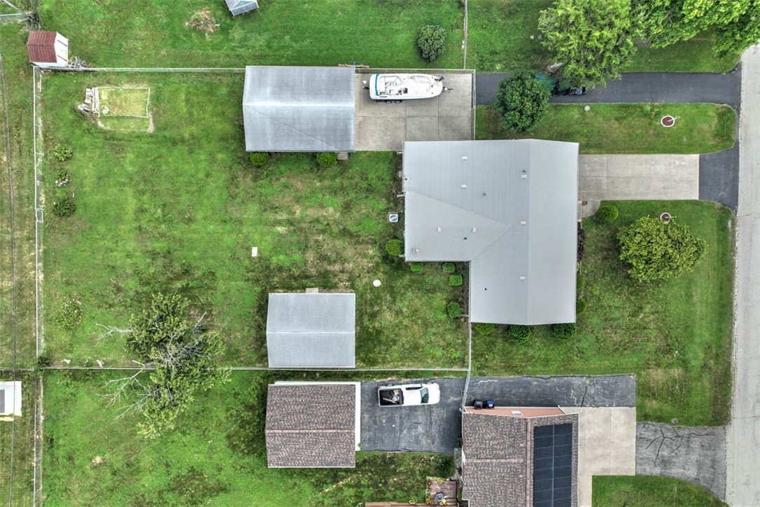 270 Shutter Drive Property Photo 6