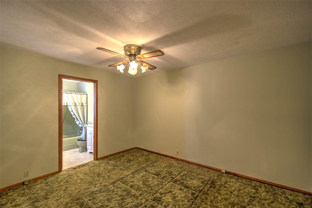 270 Shutter Drive Property Photo 18
