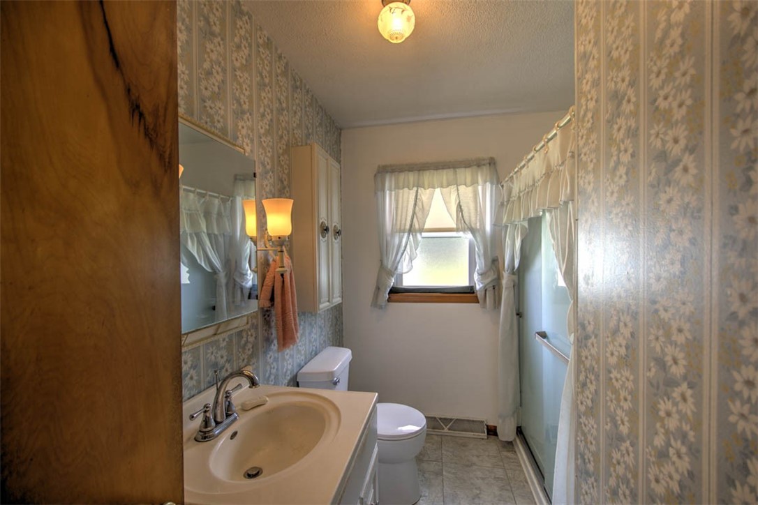 270 Shutter Drive Property Photo 22