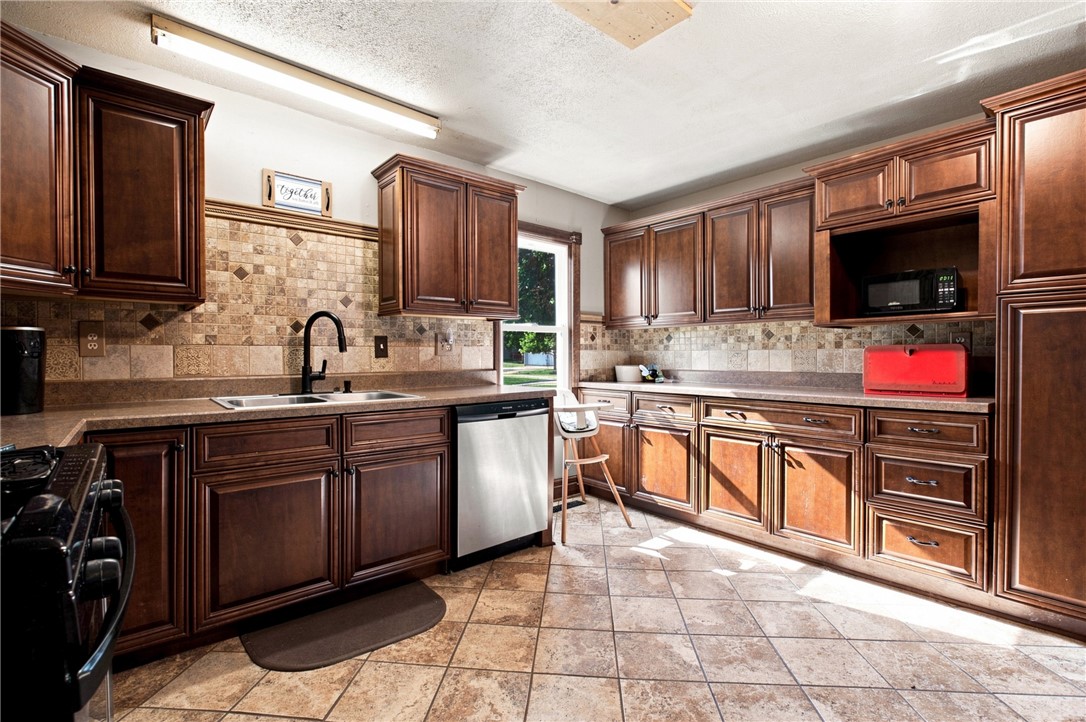 9 E Cedar Street Property Photo 15