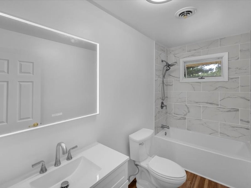 73 Town And Country Drive Property Photo 33