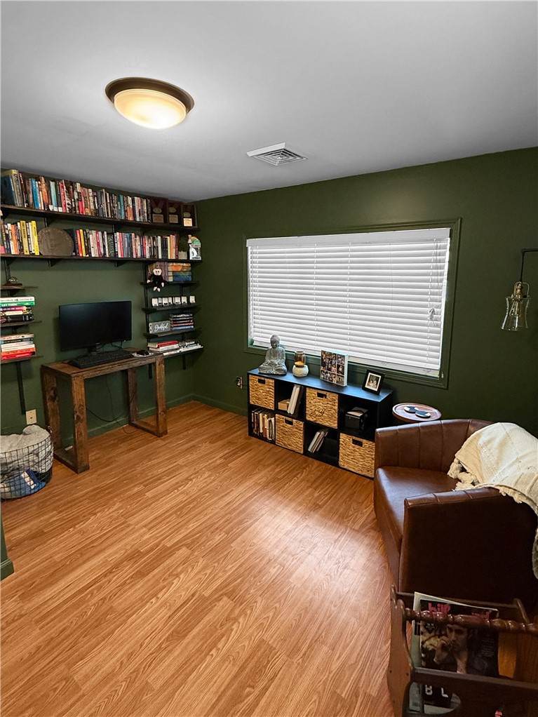 2813 Oak Avenue Property Photo 11