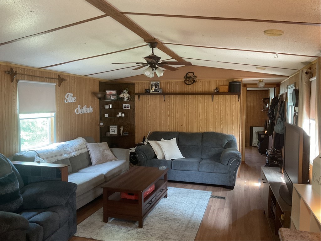 202 Benton Street Property Photo 5
