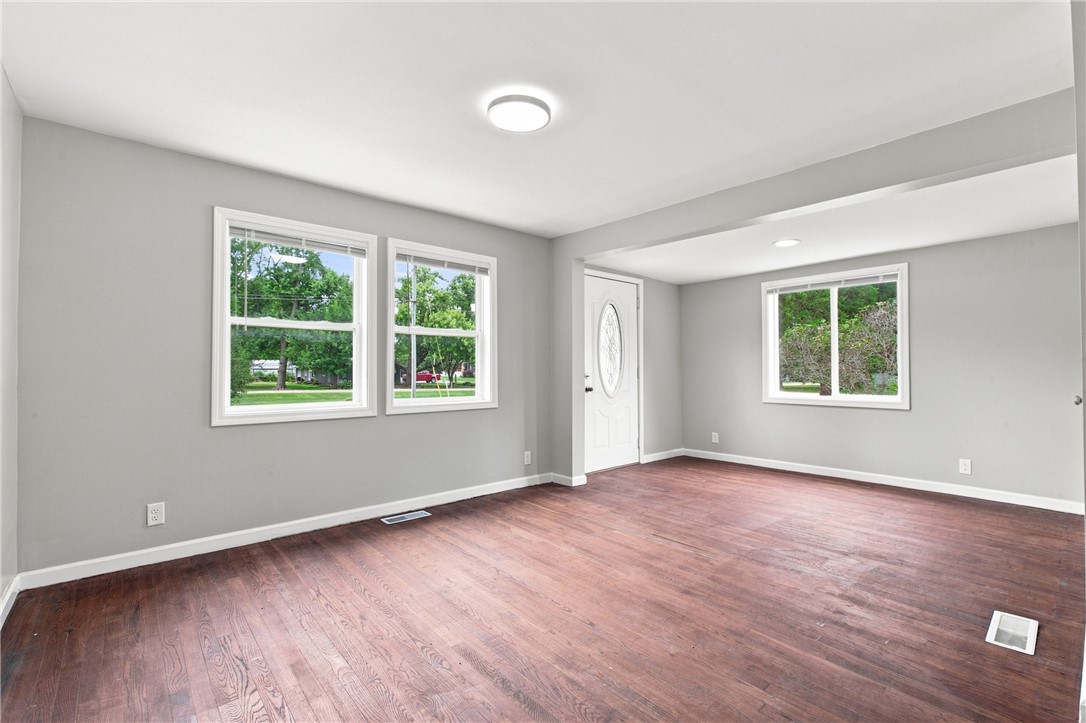 474 W 9th Street Property Photo 10