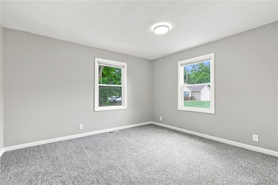 474 W 9th Street Property Photo 18