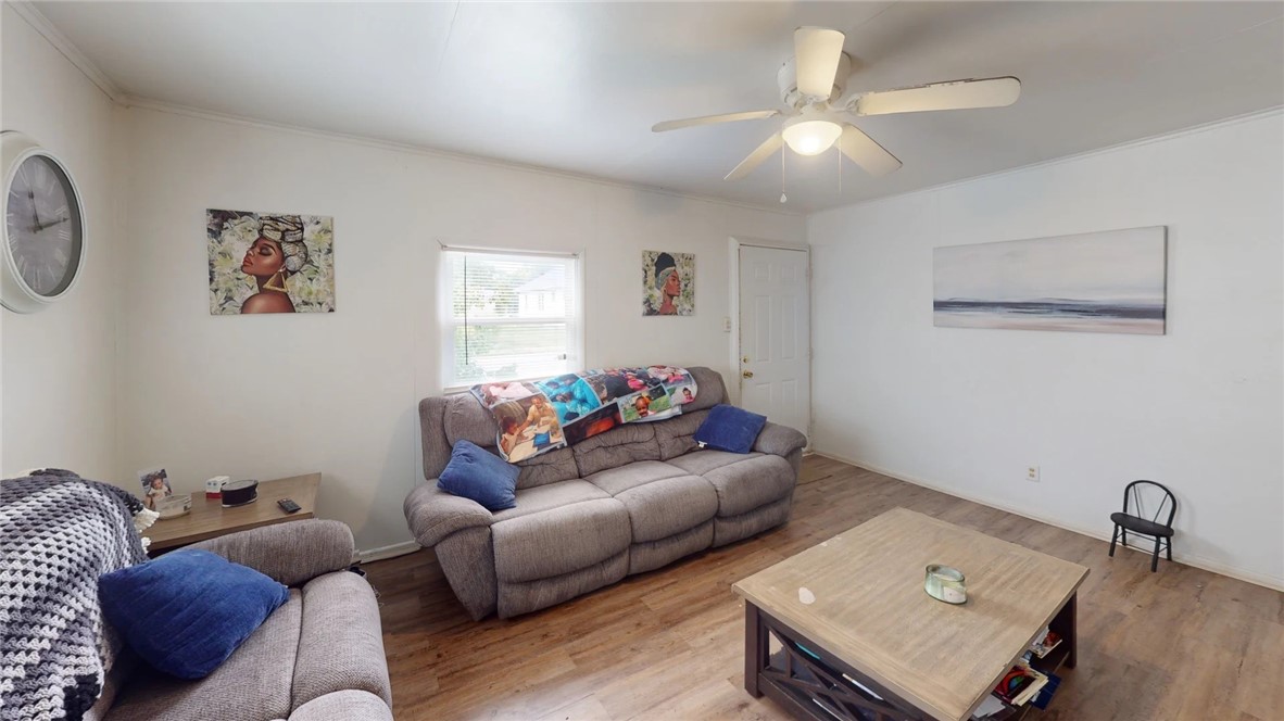 119 S Griffin Street Property Photo 3
