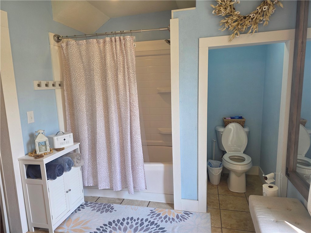 105 S Elizabeth Street Property Photo 14