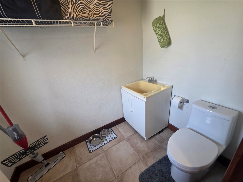 105 S Elizabeth Street Property Photo 16