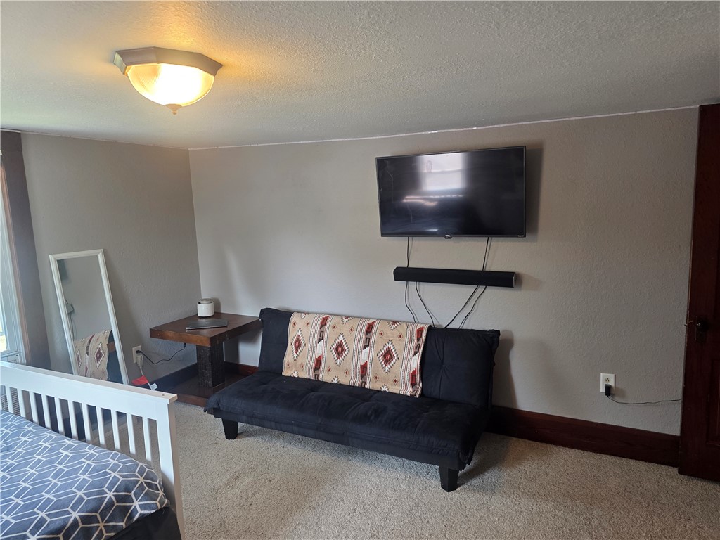 105 S Elizabeth Street Property Photo 25