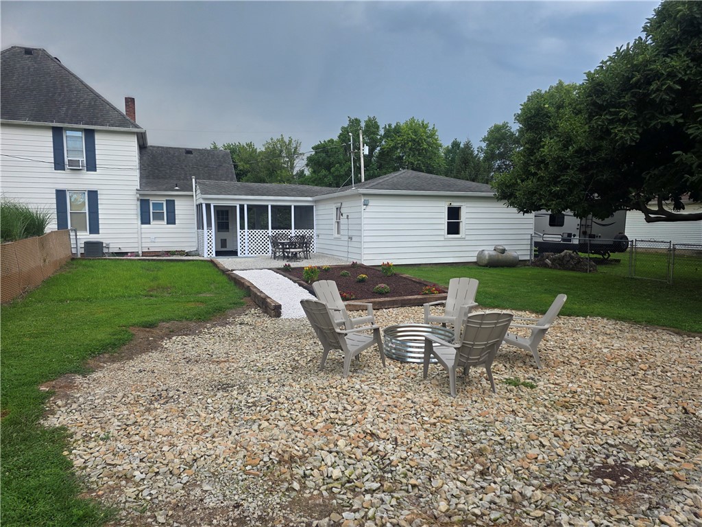 105 S Elizabeth Street Property Photo 34