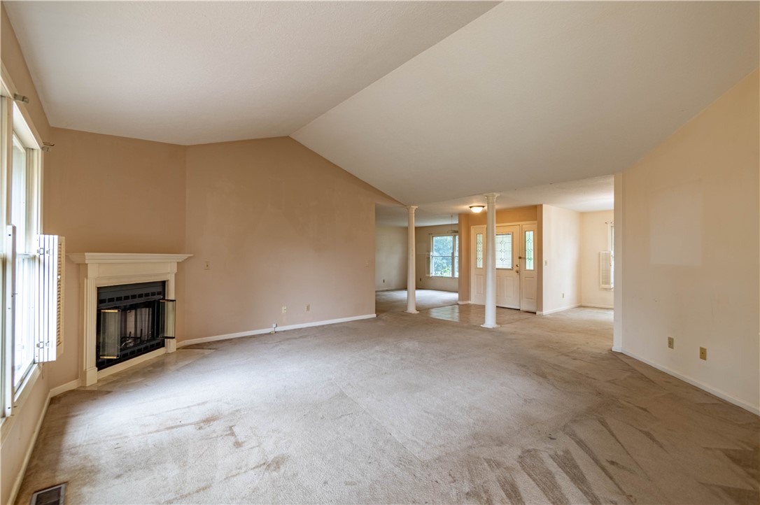 2952 Whitetail Drive Property Photo 4