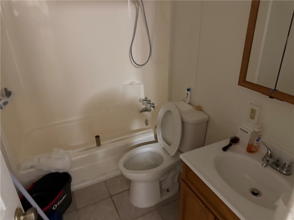 805 Sunset Ridge Property Photo 4
