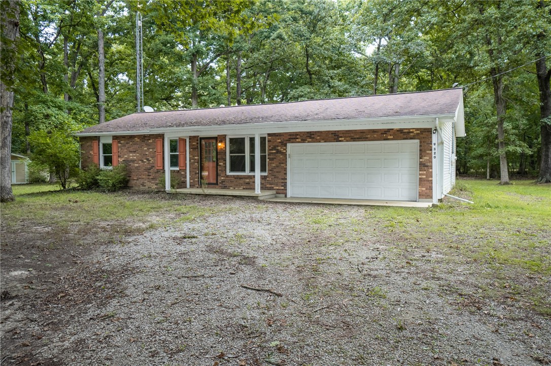 9320 E South Circle Drive Property Photo 1