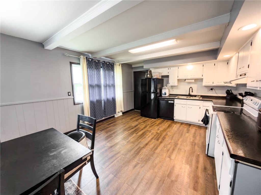 201 W Craft Street Property Photo 8