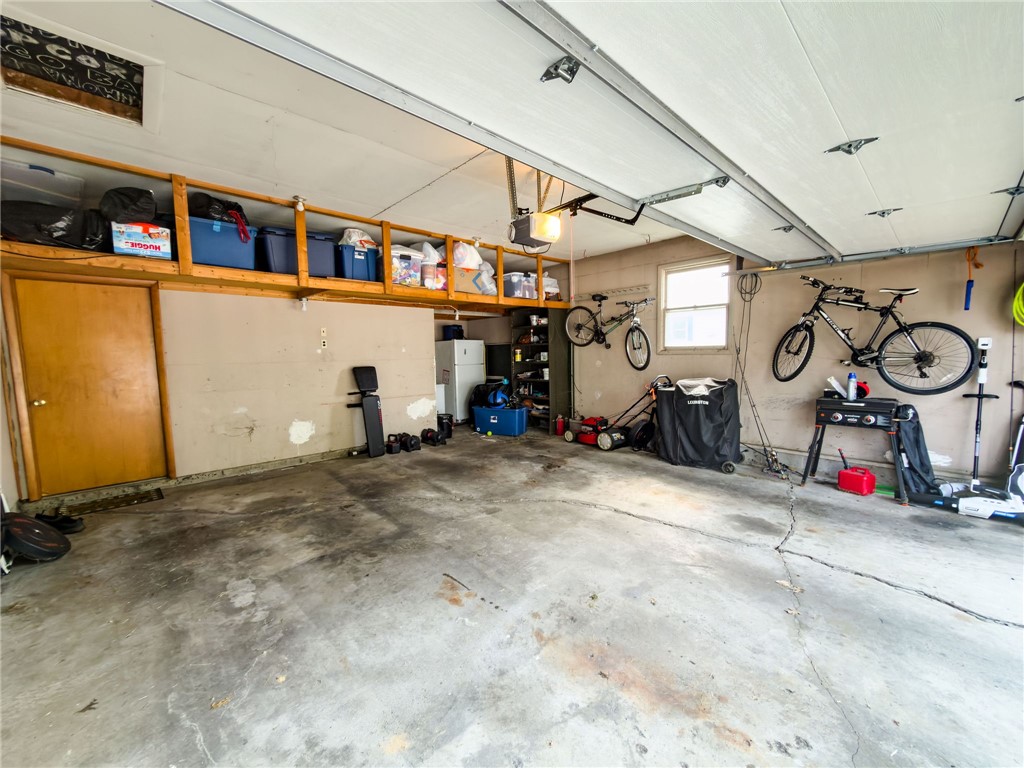 201 W Craft Street Property Photo 25