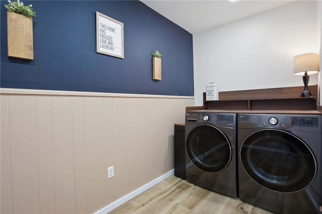 404 Clark Street Property Photo 9