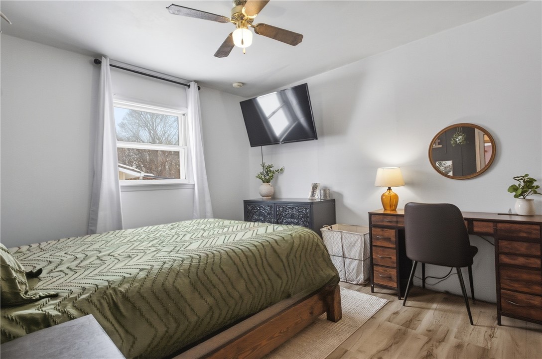404 Clark Street Property Photo 18