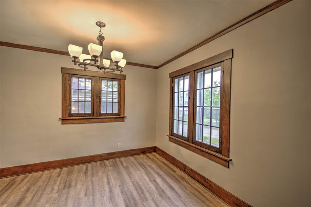 1945 W Wood Street Property Photo 12