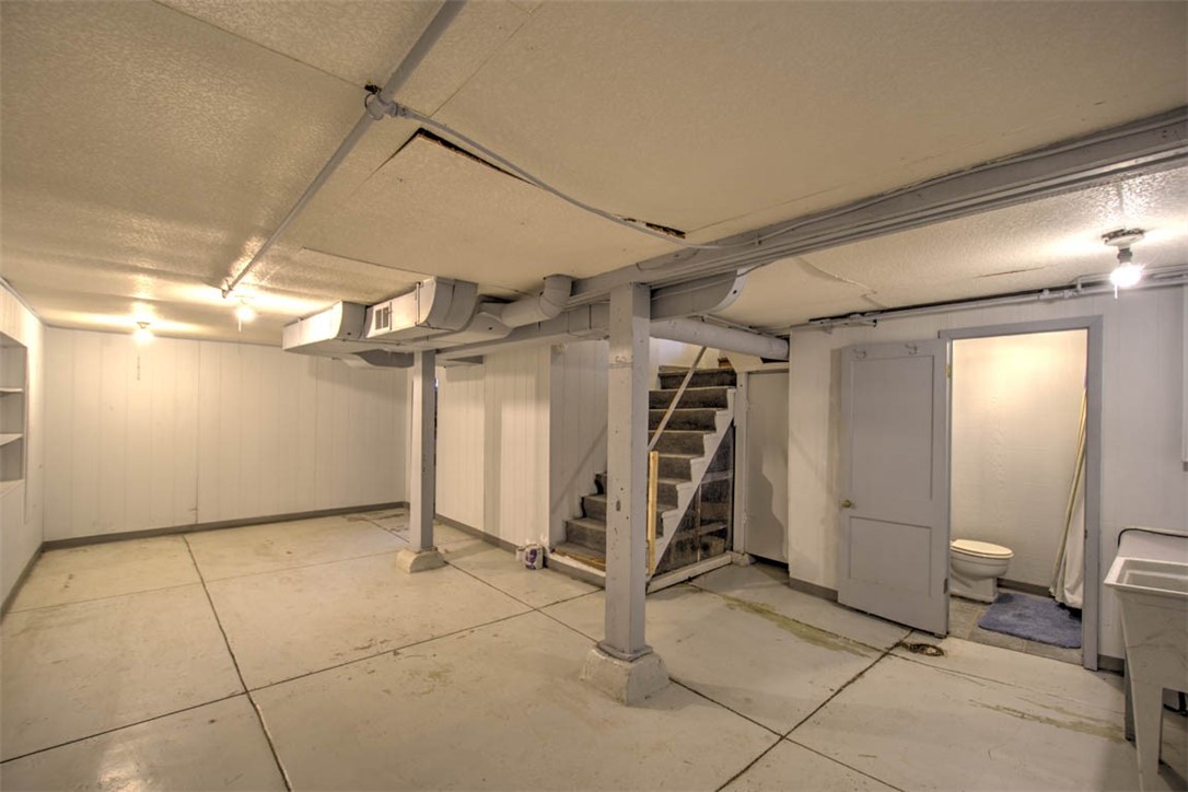 1945 W Wood Street Property Photo 18
