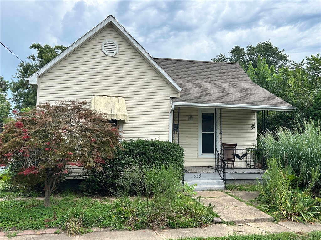 529 N 6th Street Property Photo 1