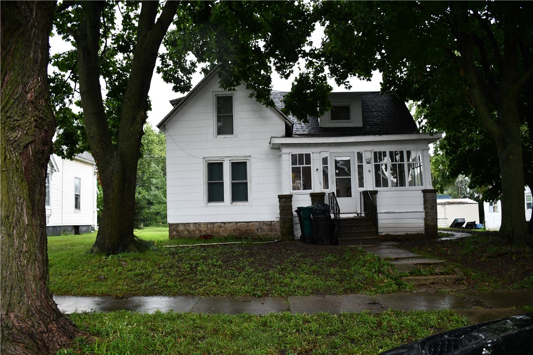 232 Broadway Street Property Photo 1