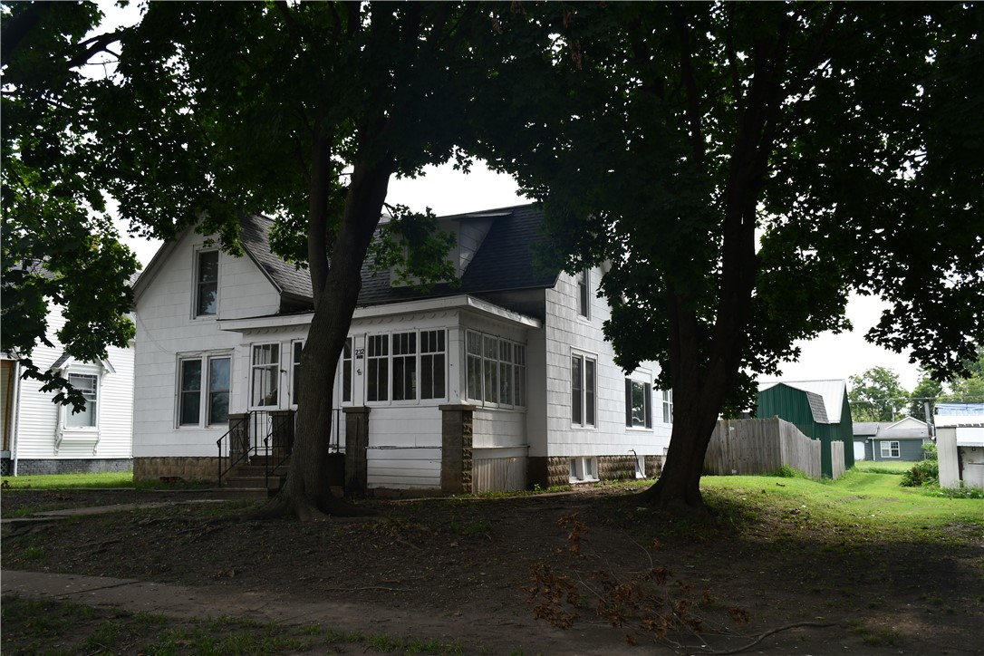 232 Broadway Street Property Photo 2