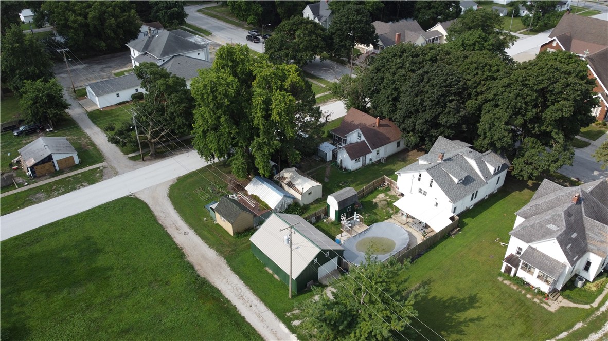 232 Broadway Street Property Photo 3