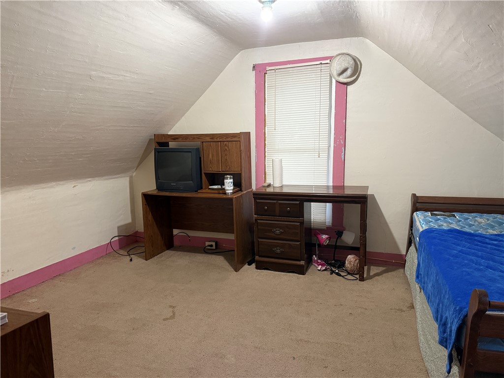 232 Broadway Street Property Photo 12