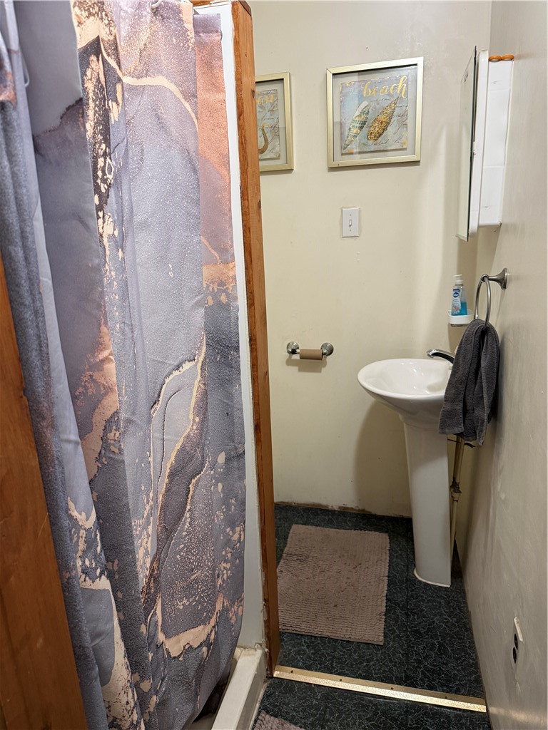 232 Broadway Street Property Photo 31