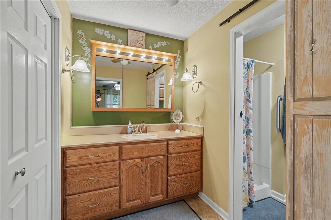206 Cherokee Drive Property Photo 40