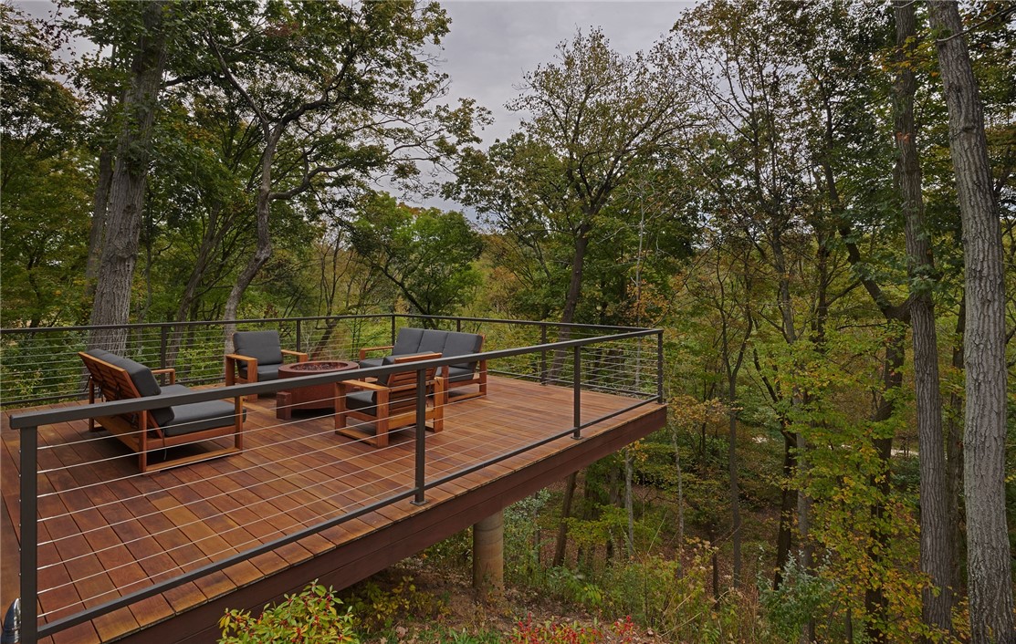 10914 Kingwood Drive Property Photo 3