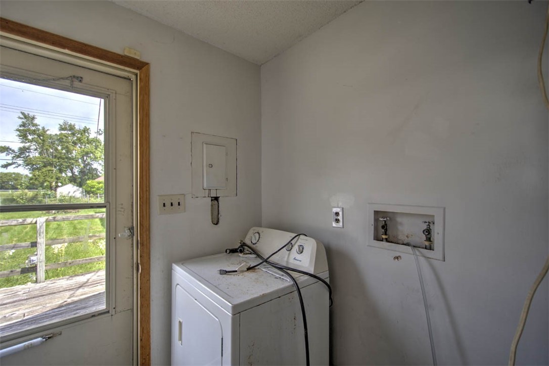 2444 North Street Property Photo 15