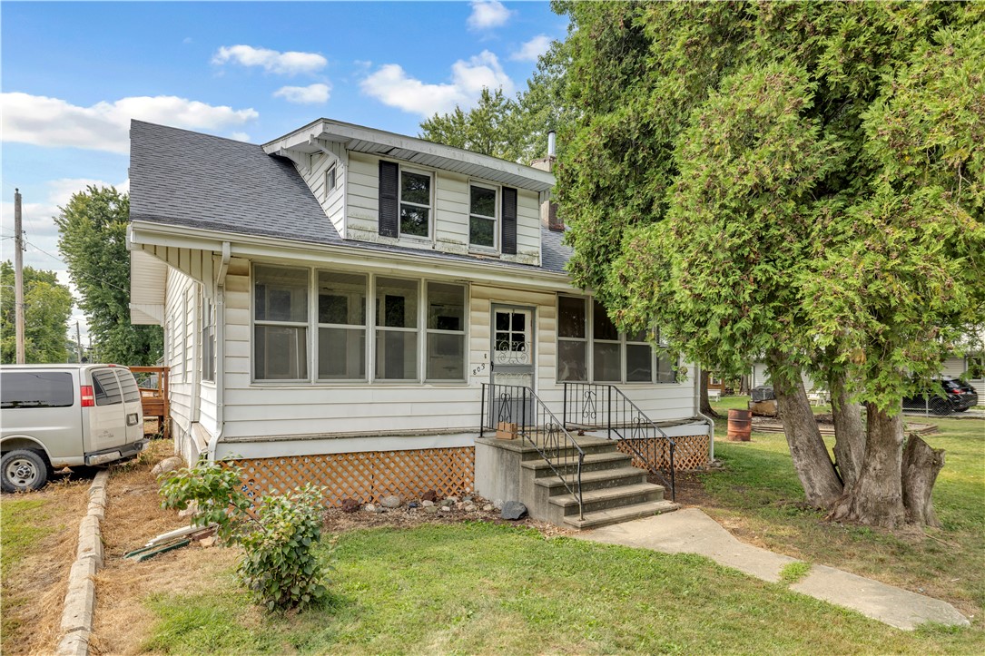 803 W Strain Street Property Photo 1