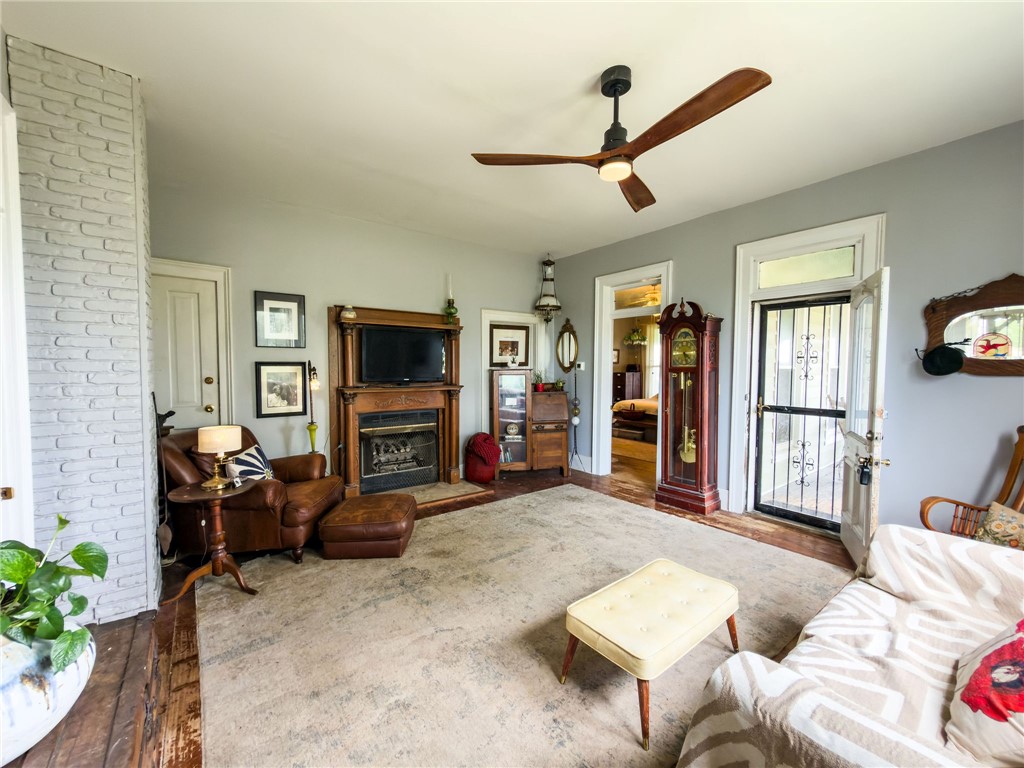 14093 N State Highway 1 Property Photo 2