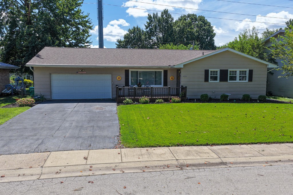 533 Buckingham Drive Property Photo 2