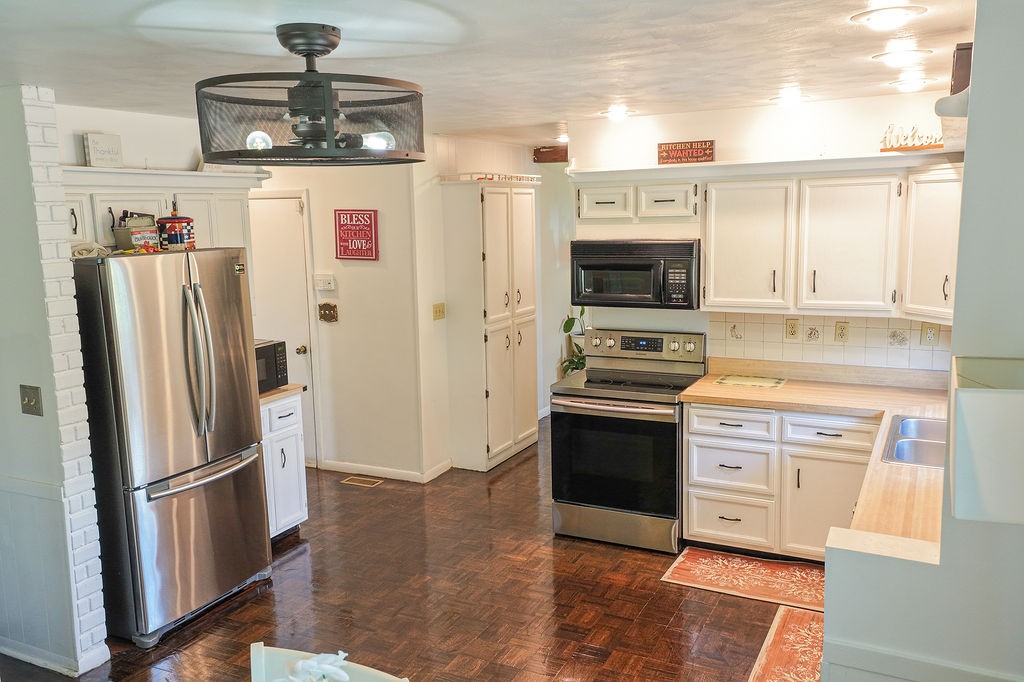 533 Buckingham Drive Property Photo 9