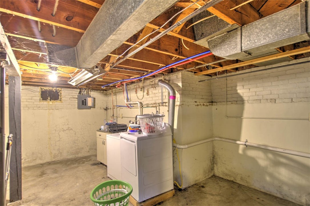1305 N Summit Avenue Property Photo 15