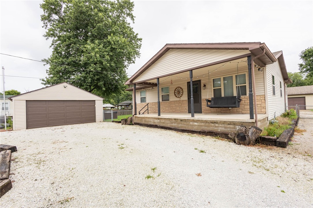 405 Vance Lane Property Photo 1