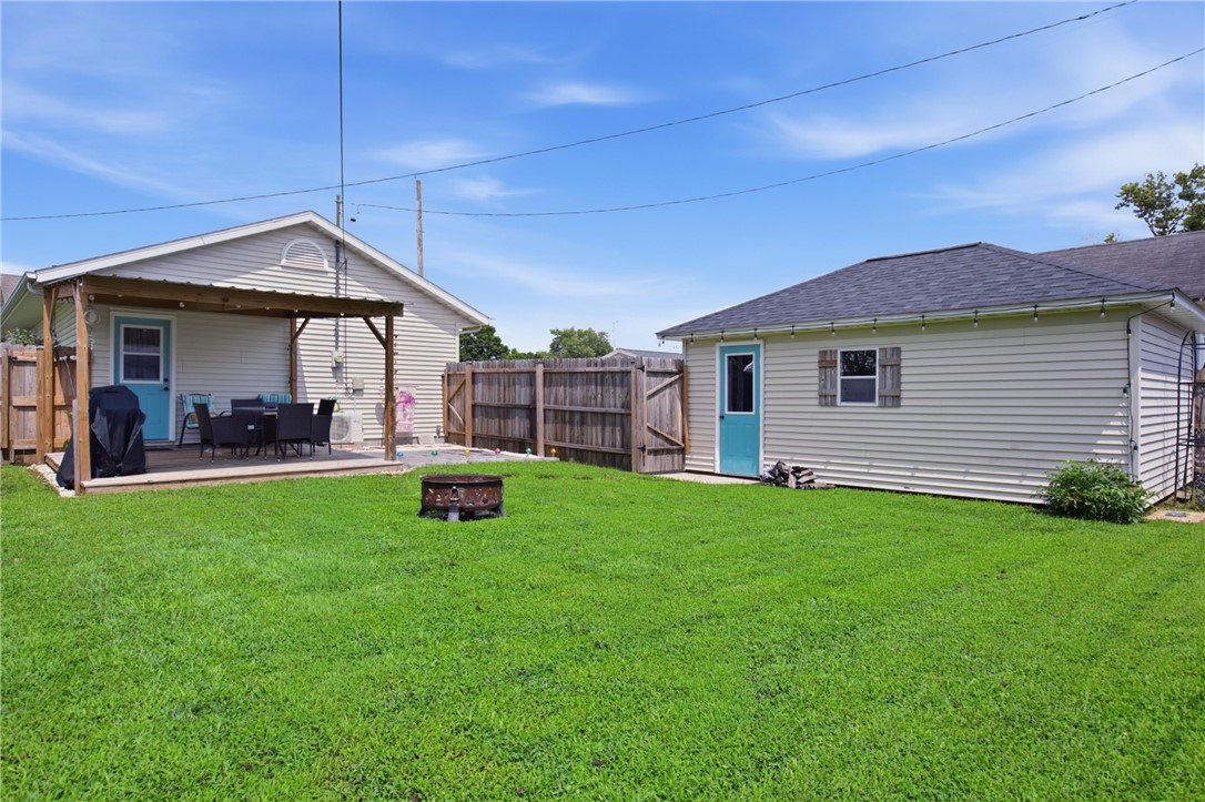 509 E Saint Louis Avenue Property Photo 5