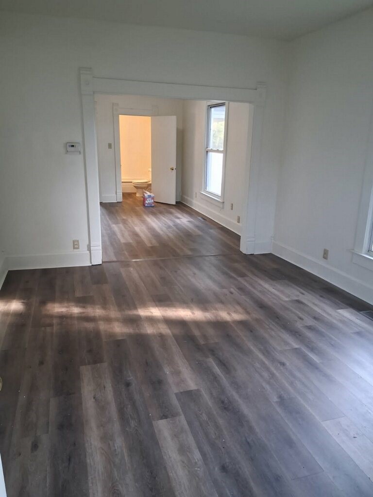 305 8th Street Property Photo 12