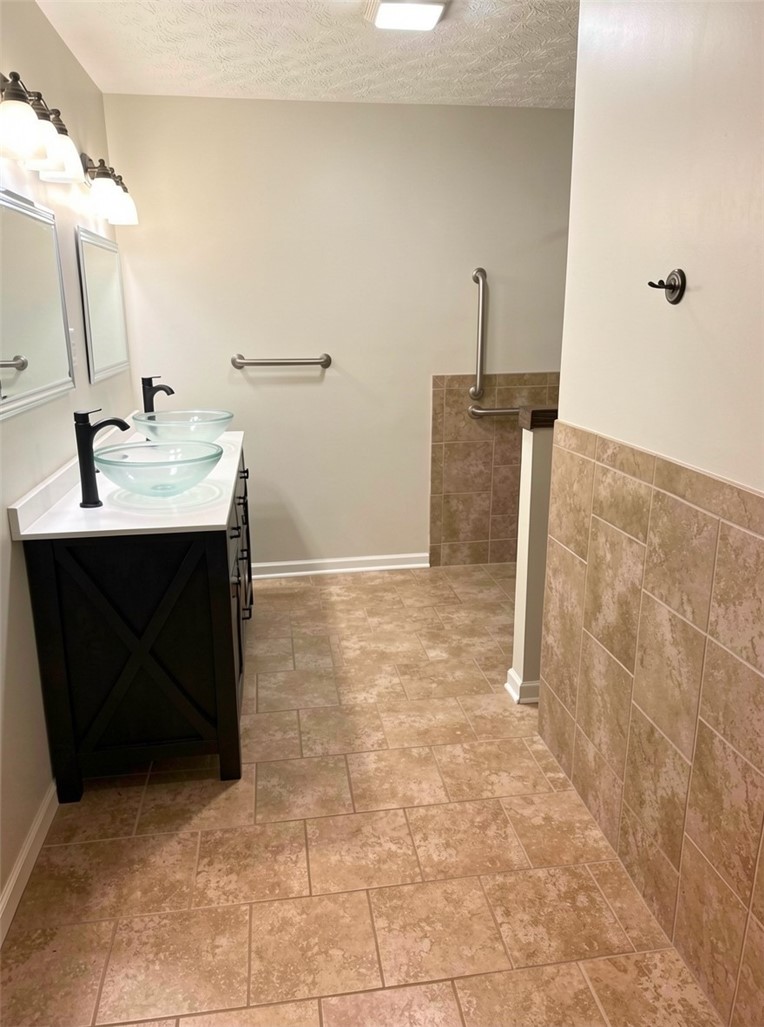 4226 Mayflower Drive Property Photo 10