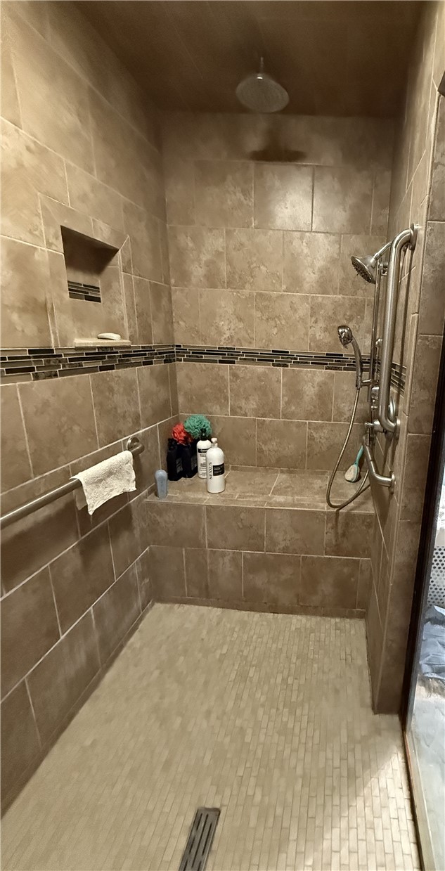4226 Mayflower Drive Property Photo 12
