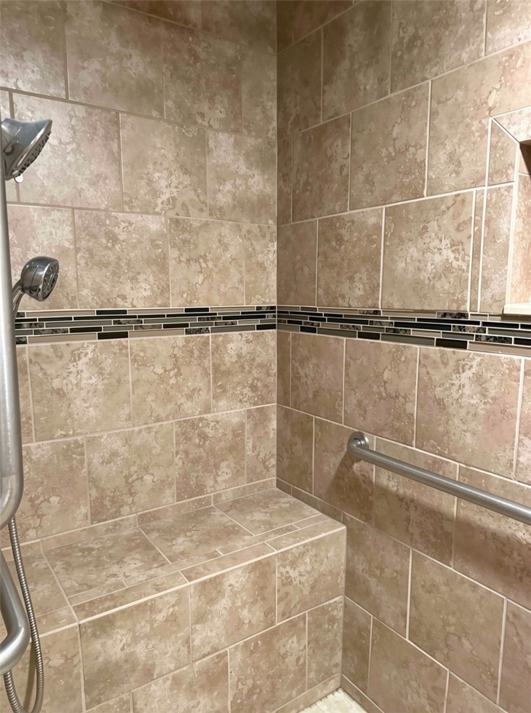 4226 Mayflower Drive Property Photo 13