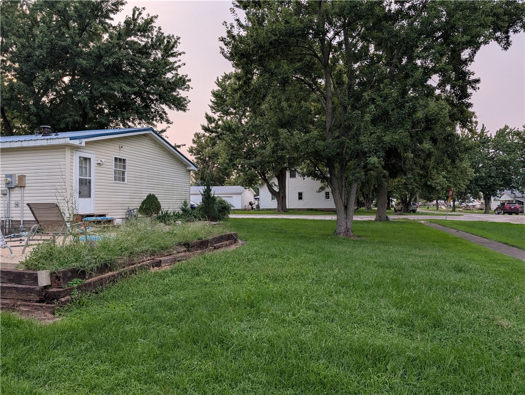 304 E South Street Property Photo 7