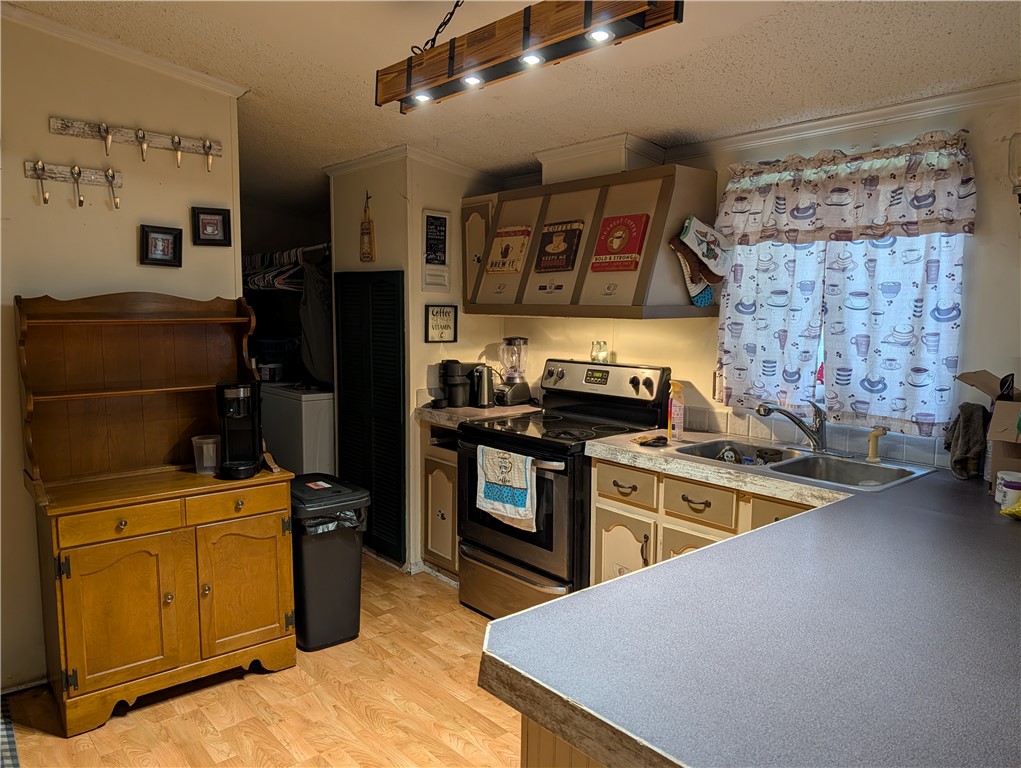 304 E South Street Property Photo 12