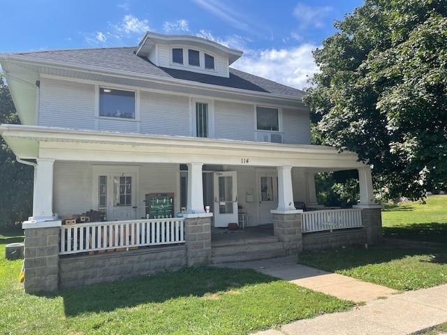 114 E Lincoln Street