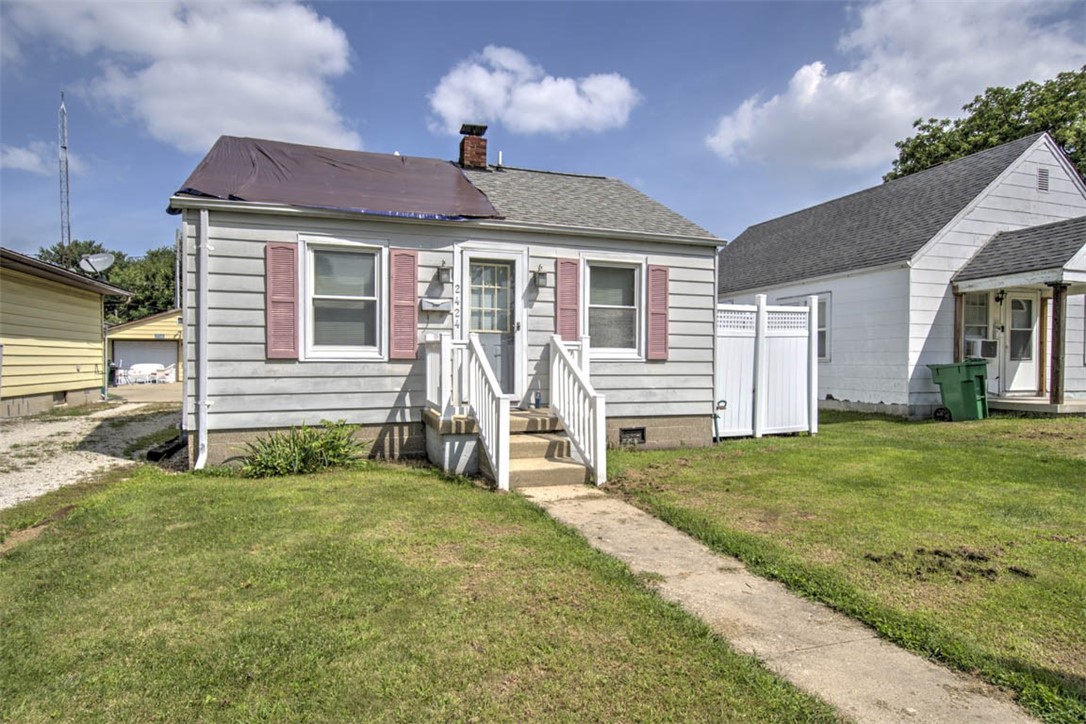 2424 E Main Street Property Photo 1