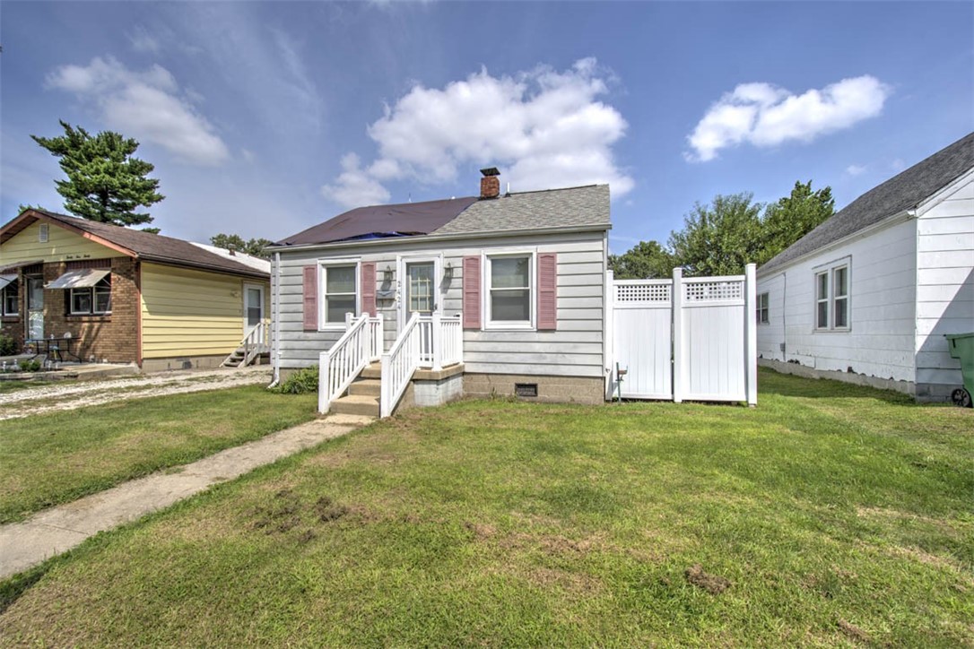 2424 E Main Street Property Photo 2