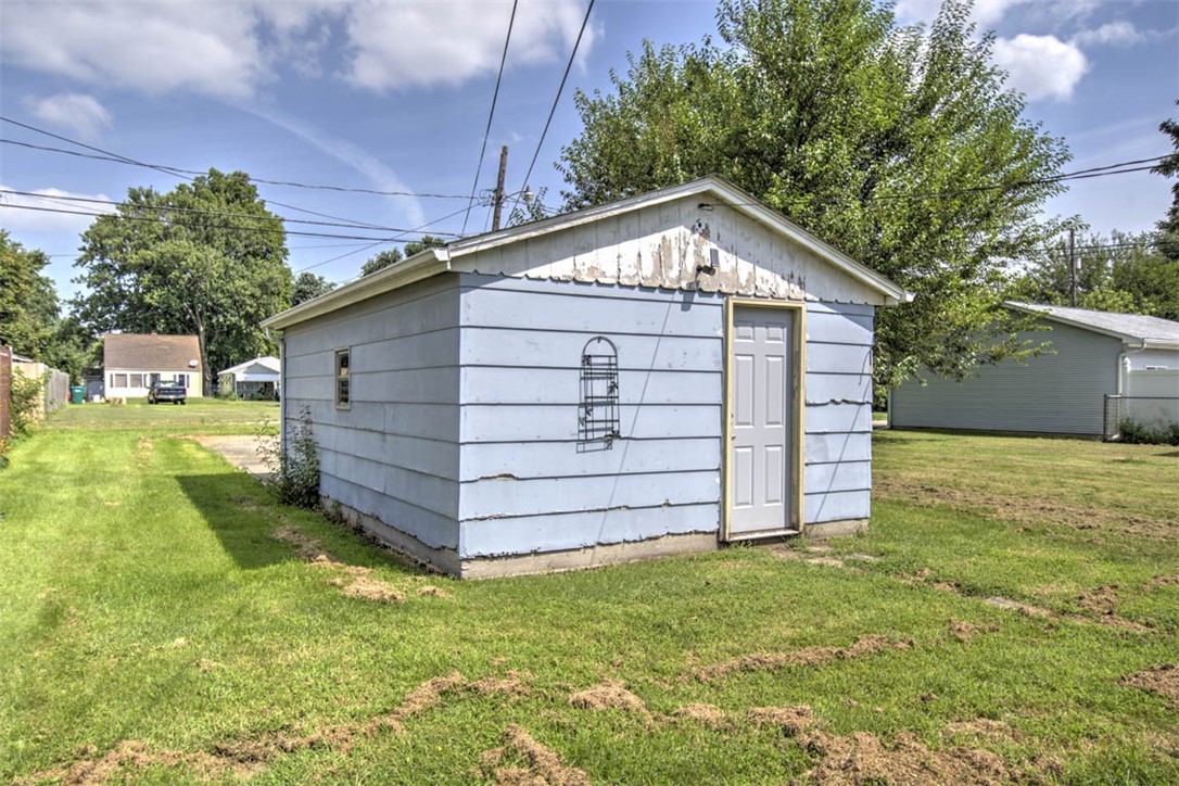 2424 E Main Street Property Photo 13