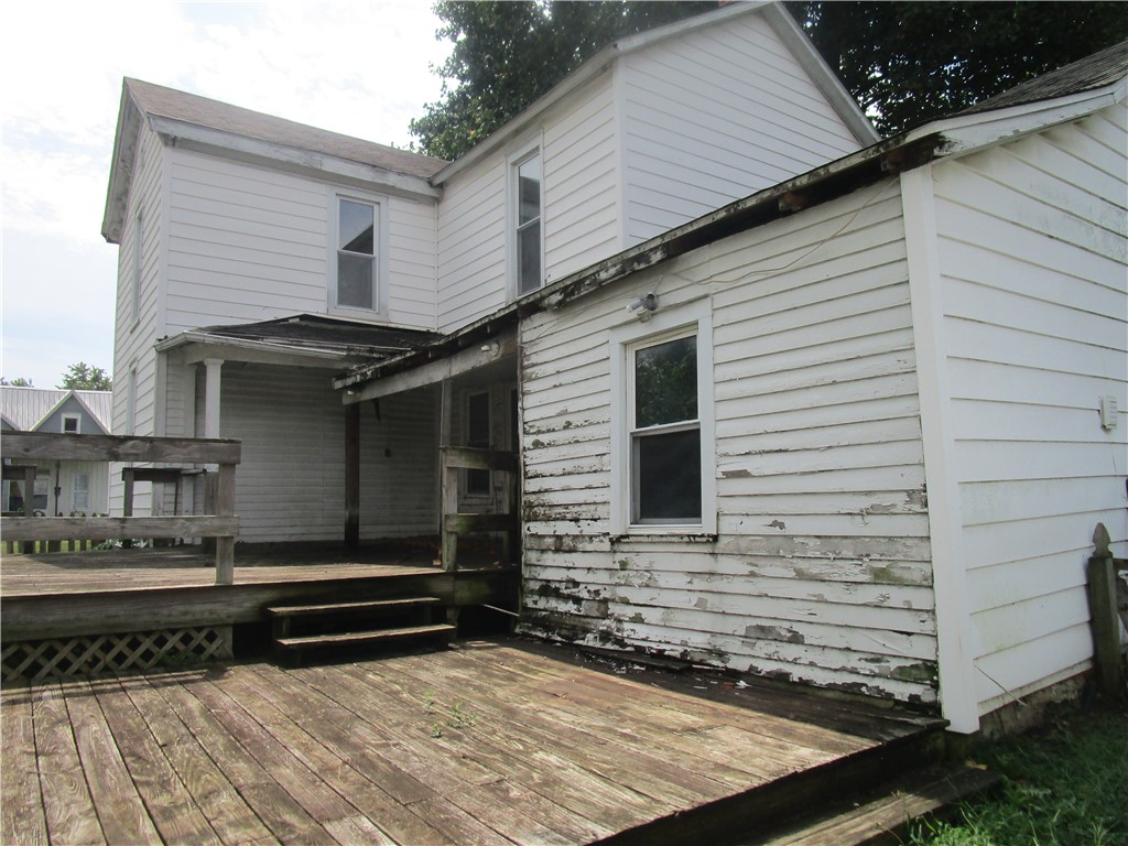 800 E 3rd Street Property Photo 2